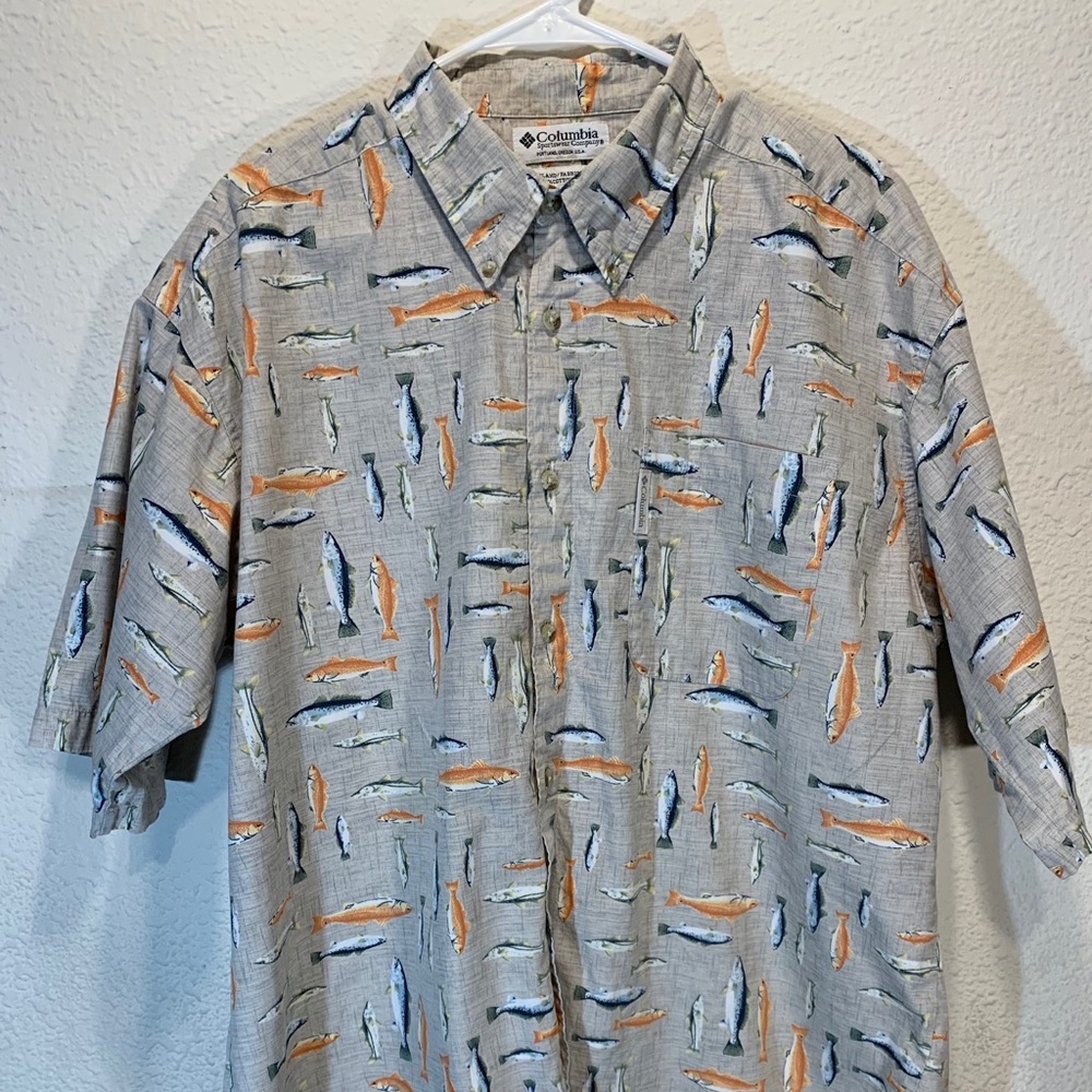 Columbia Fishing Collared Button Down Shirt